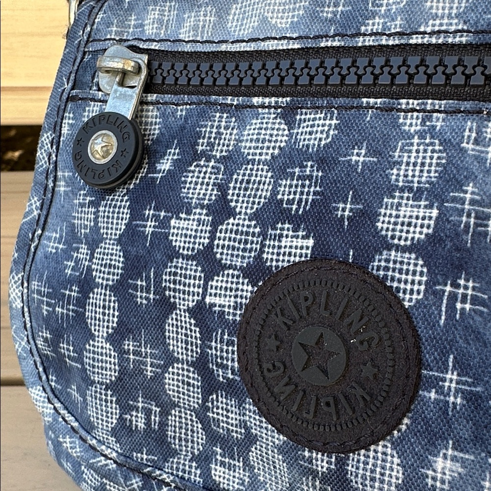 RARE Kipling Sabian Crossbody Blue Denim Dot Mini Bag - Adjustable Navy Strap - Picture 3 of 10